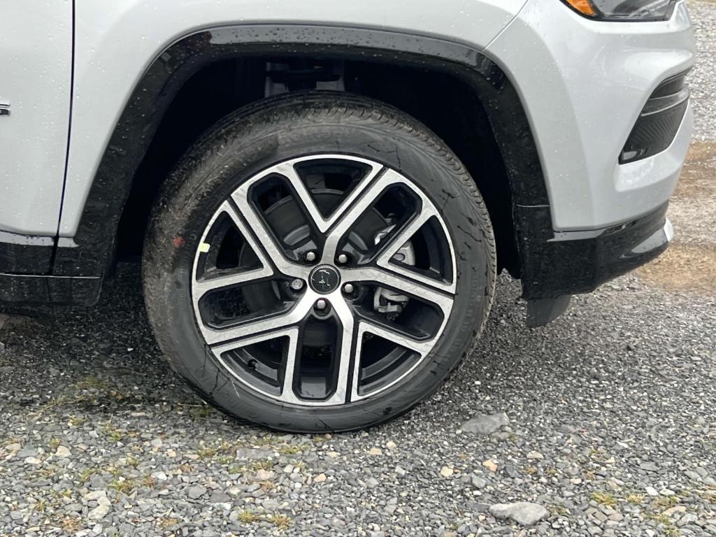 new 2025 Jeep Compass car, priced at $34,568