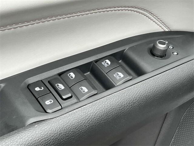 new 2025 Jeep Compass car, priced at $38,385