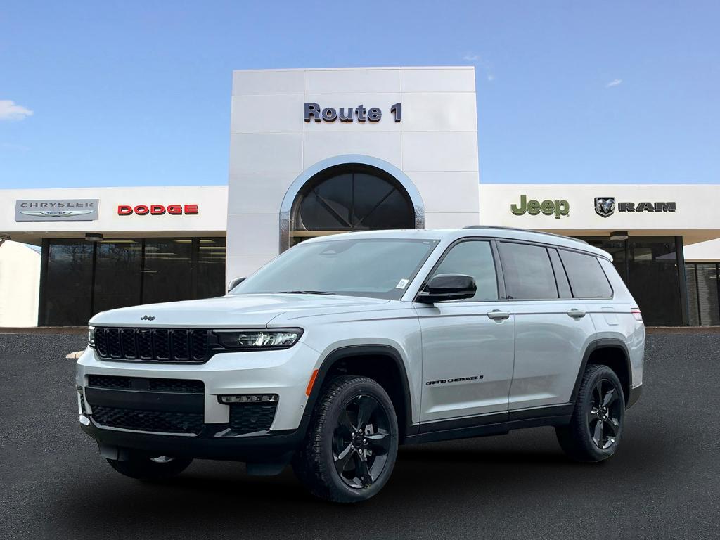 new 2025 Jeep Grand Cherokee L car, priced at $46,624