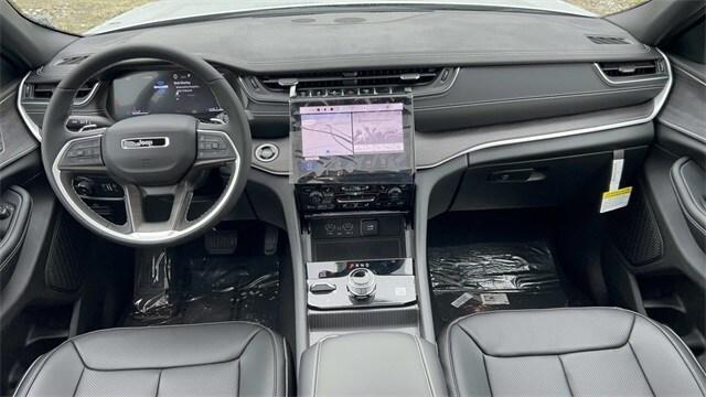 new 2025 Jeep Grand Cherokee L car, priced at $54,556