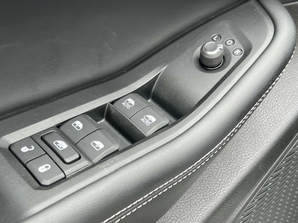 new 2025 Jeep Grand Cherokee L car, priced at $46,624
