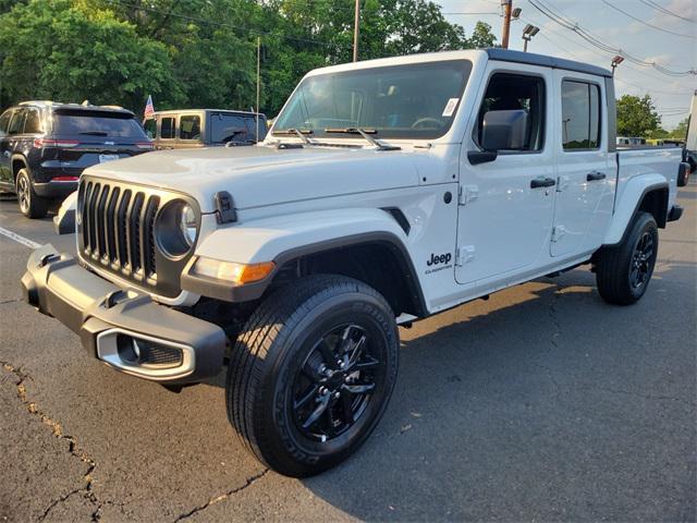new 2022 Jeep Gladiator car, priced at $50,060