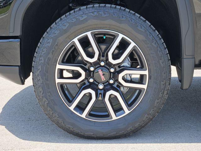 new 2025 GMC Sierra 1500 car, priced at $63,541