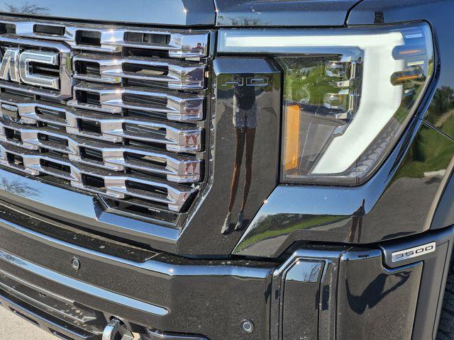 new 2025 GMC Sierra 3500 car, priced at $91,143