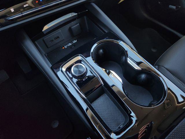 new 2025 Buick Envision car, priced at $37,914