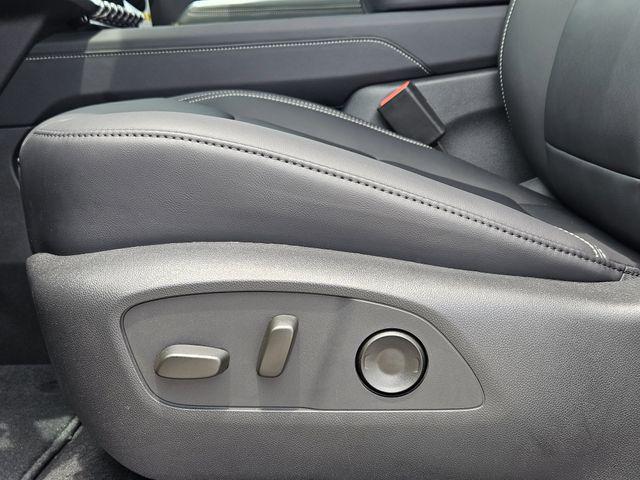 new 2025 GMC Acadia car, priced at $48,297