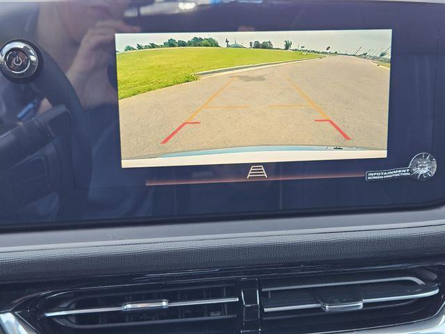 new 2025 Buick Envista car, priced at $30,978