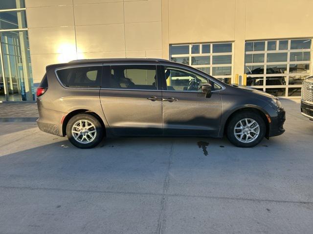 used 2017 Chrysler Pacifica car, priced at $8,660