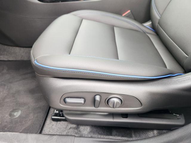 new 2025 Buick Envista car, priced at $28,151