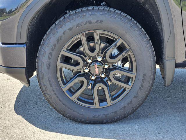 new 2025 GMC Sierra 1500 car, priced at $53,046