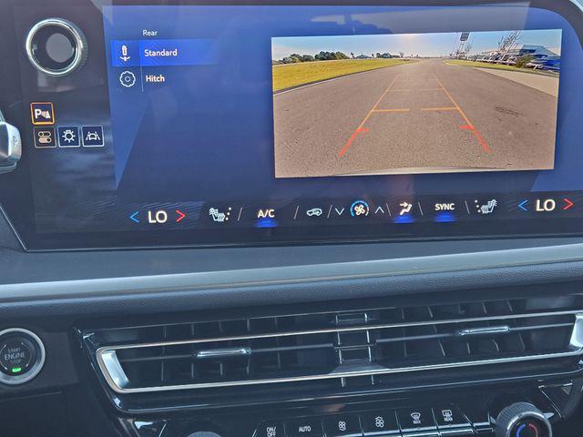 used 2025 Chevrolet Traverse car, priced at $37,830