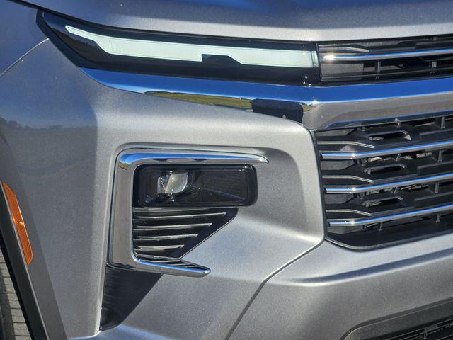 used 2025 Chevrolet Traverse car, priced at $37,830