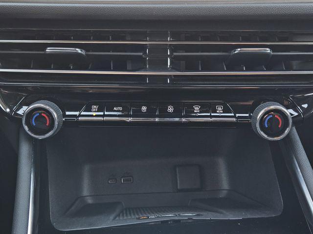 used 2025 Chevrolet Traverse car, priced at $37,830