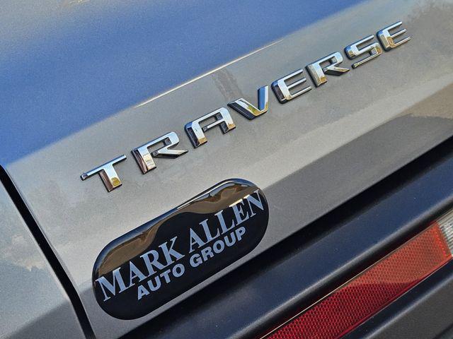 used 2025 Chevrolet Traverse car, priced at $37,830