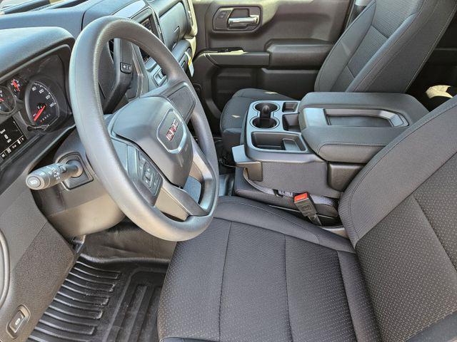 new 2025 GMC Sierra 1500 car, priced at $46,280