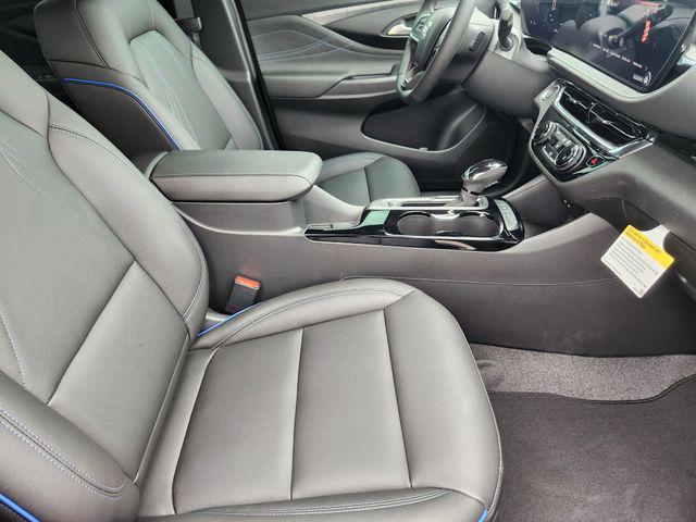 new 2025 Buick Envista car, priced at $27,940