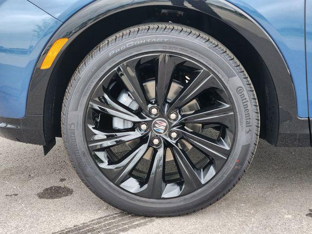new 2025 Buick Envista car, priced at $27,940