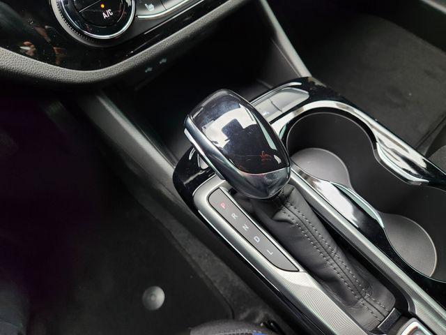 new 2025 Buick Envista car, priced at $27,940
