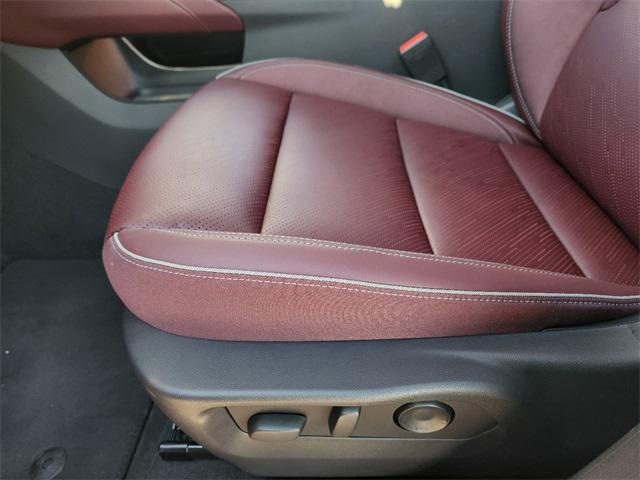new 2025 Buick Envision car, priced at $43,735