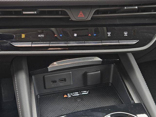 new 2025 Buick Envision car, priced at $37,918
