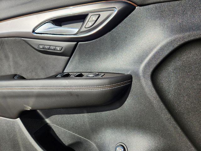 new 2025 Buick Envision car, priced at $40,300