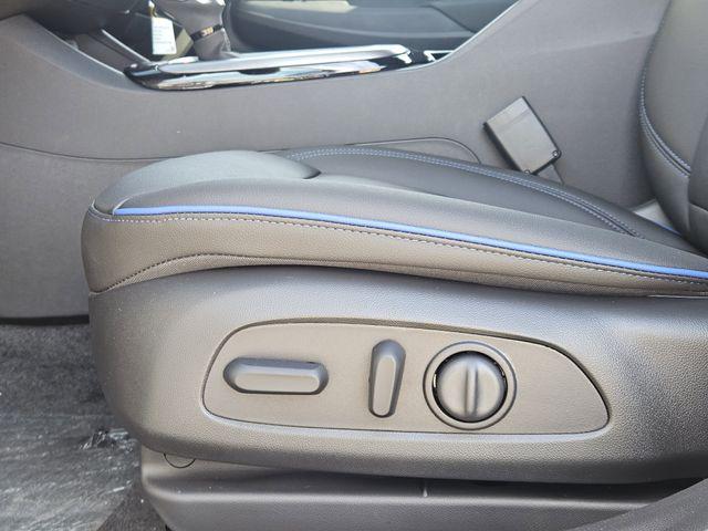 new 2025 Buick Envista car, priced at $27,358