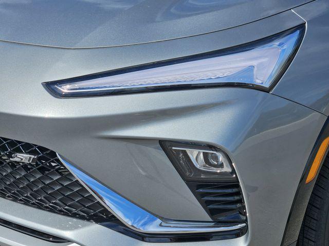 new 2025 Buick Envista car, priced at $27,358