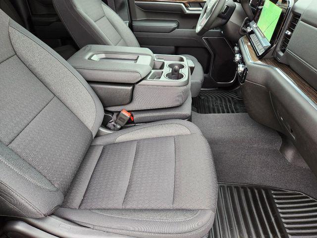new 2025 GMC Sierra 1500 car, priced at $47,676