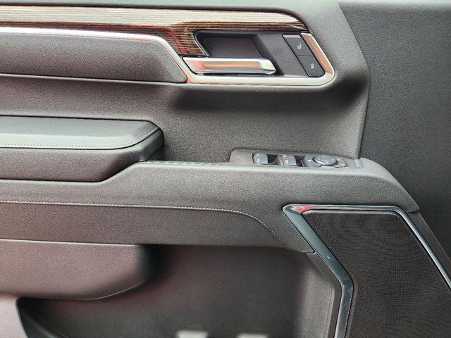 new 2025 GMC Sierra 1500 car, priced at $47,676