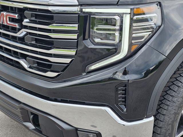 new 2025 GMC Sierra 1500 car, priced at $66,040