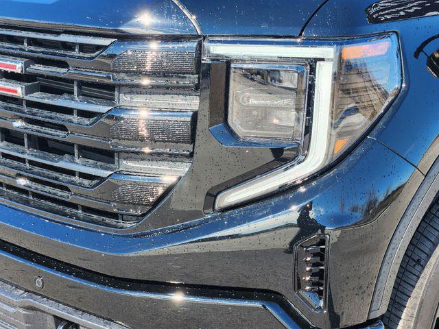 new 2024 GMC Sierra 1500 car, priced at $55,220