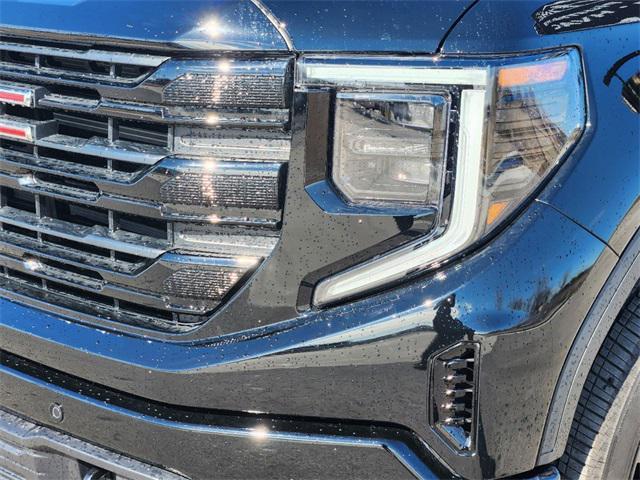 new 2024 GMC Sierra 1500 car, priced at $55,220