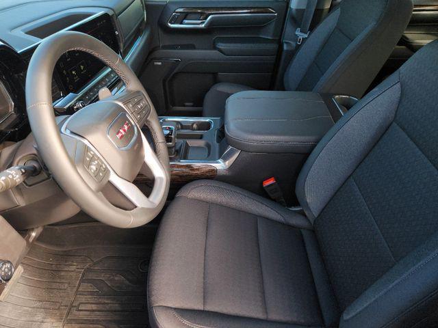 new 2024 GMC Sierra 1500 car, priced at $55,220