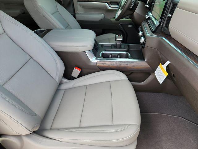 new 2025 GMC Sierra 1500 car, priced at $66,040