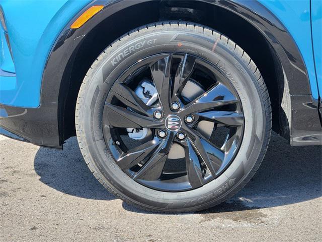 new 2025 Buick Encore GX car, priced at $29,077