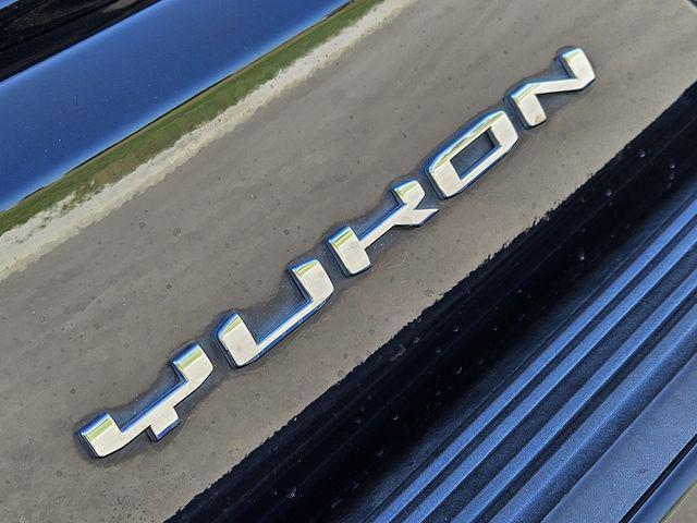 used 2022 GMC Yukon XL car, priced at $49,870