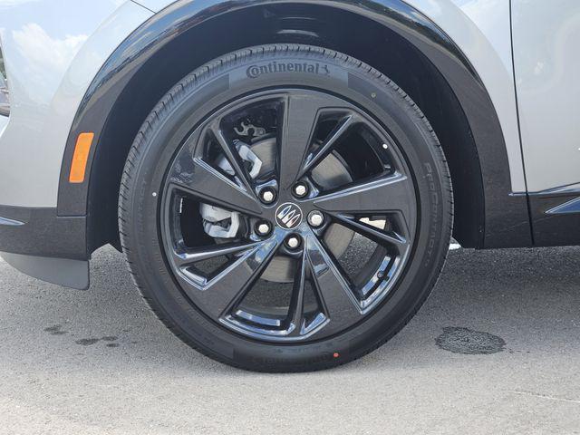 new 2025 Buick Envision car, priced at $41,663