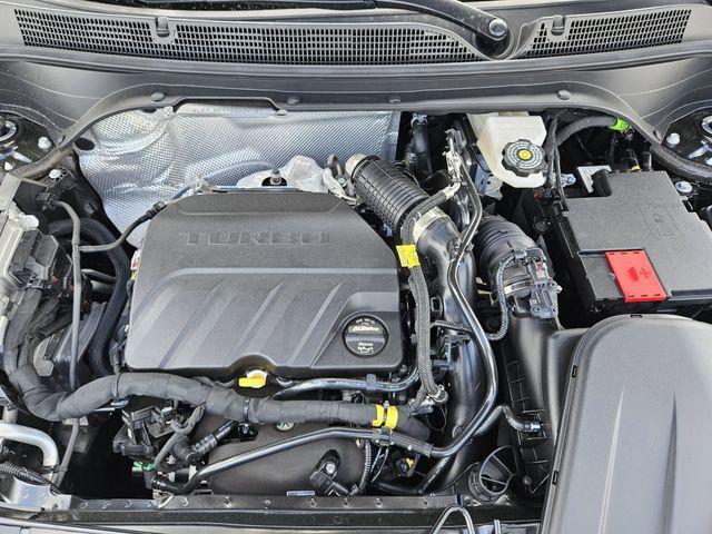 new 2025 Buick Envista car, priced at $28,152