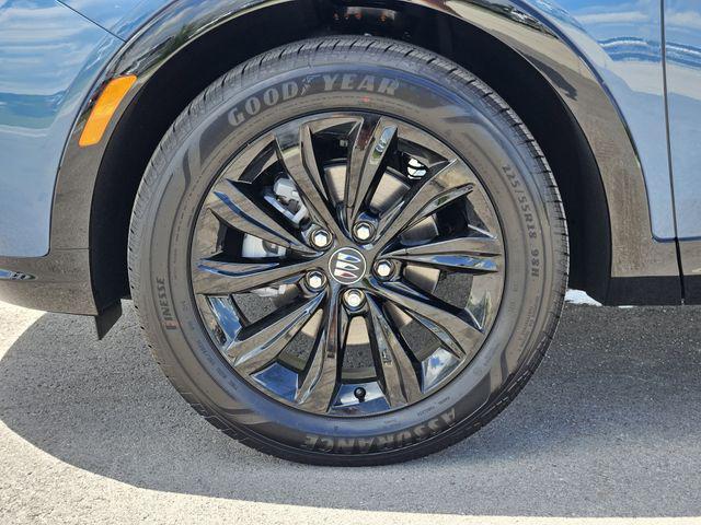new 2025 Buick Envista car, priced at $28,152