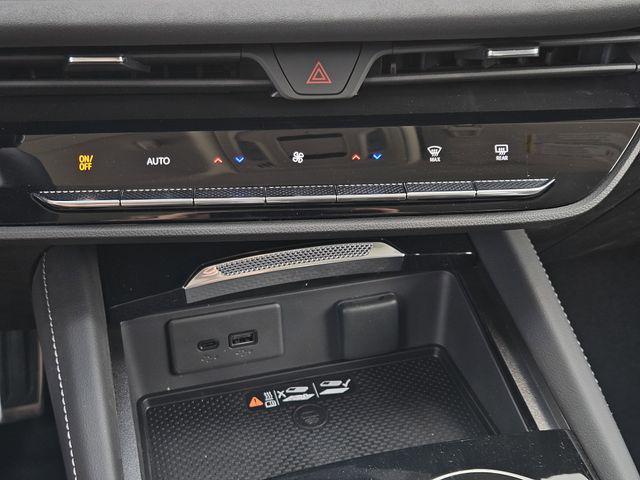 new 2025 Buick Envision car, priced at $40,303