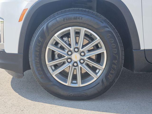 used 2023 Chevrolet Traverse car, priced at $26,490