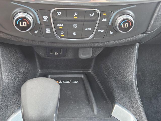 used 2023 Chevrolet Traverse car, priced at $26,490