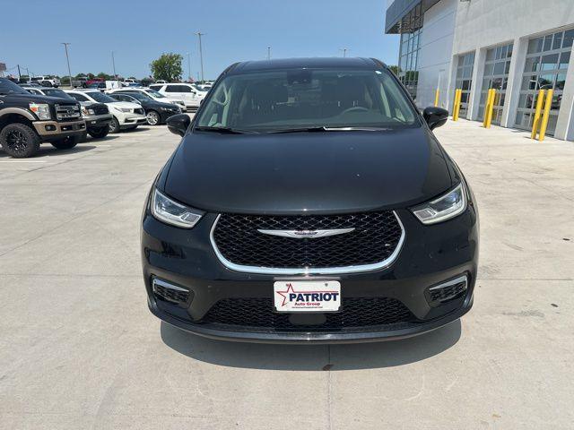used 2024 Chrysler Pacifica car, priced at $36,140