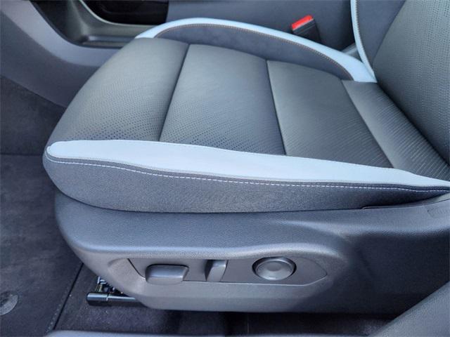 new 2025 Buick Envision car, priced at $41,416