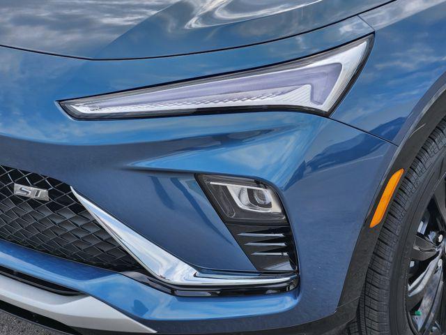 new 2025 Buick Envista car, priced at $28,151