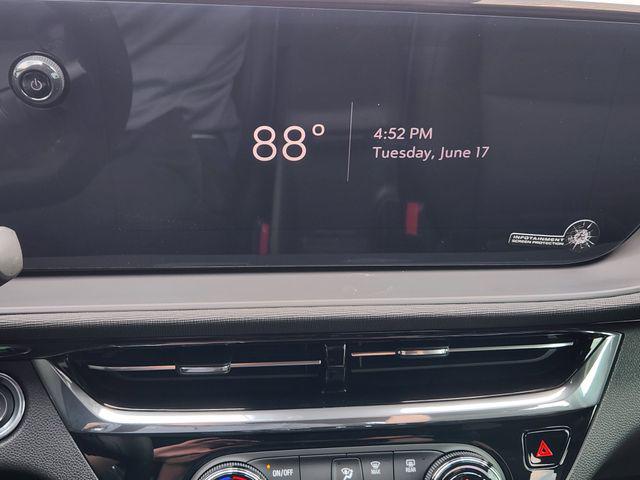 new 2025 Buick Envista car, priced at $28,151