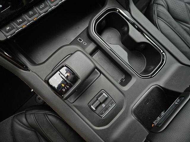 new 2025 GMC Sierra 1500 car, priced at $65,877