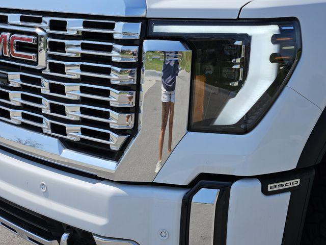 new 2025 GMC Sierra 2500 car, priced at $69,197