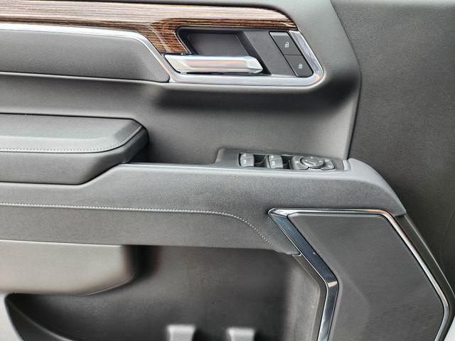 new 2025 GMC Sierra 1500 car, priced at $57,045