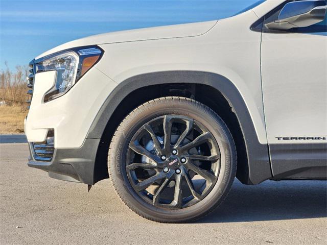 new 2024 GMC Terrain car, priced at $29,400